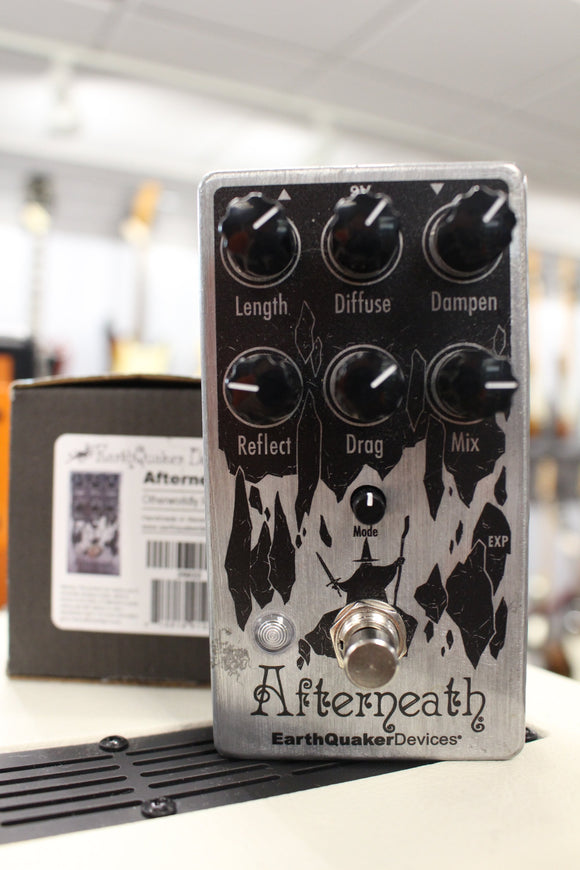 Earthquaker Devices Afterneath Silver Used